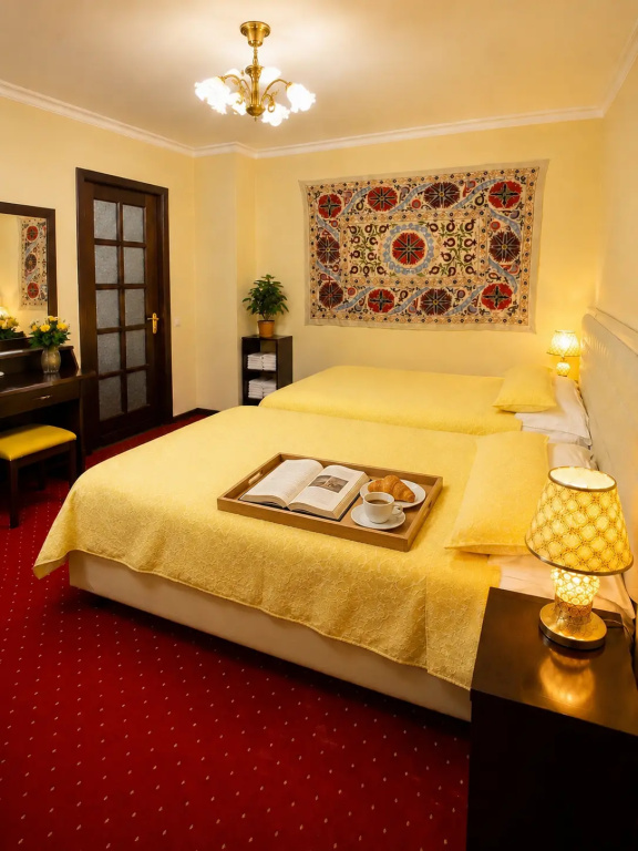 Chor Minor 100 m do starogo goroda odin raz s besplatnym basseynom Hotel