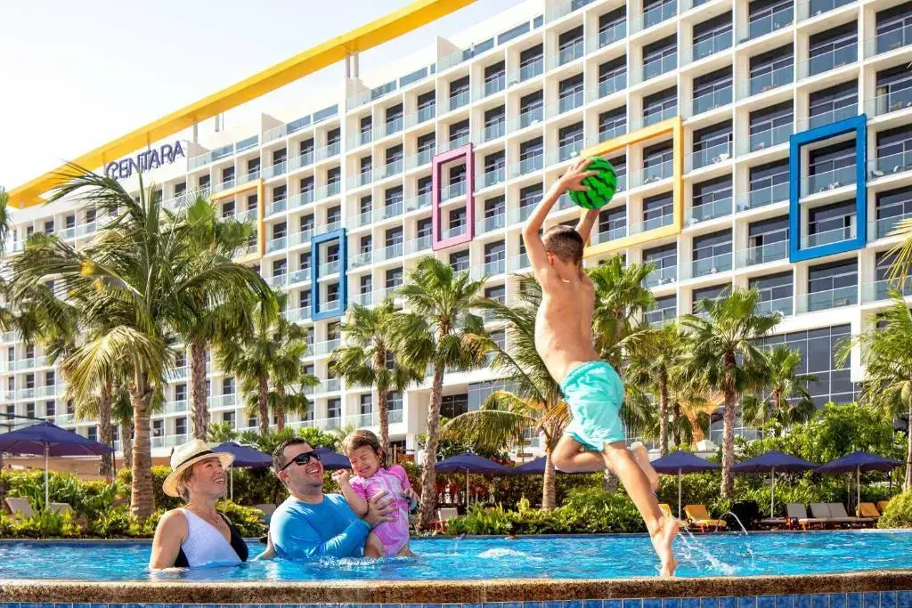 Курортный отель Centara Mirage Beach Resort Dubai — фото