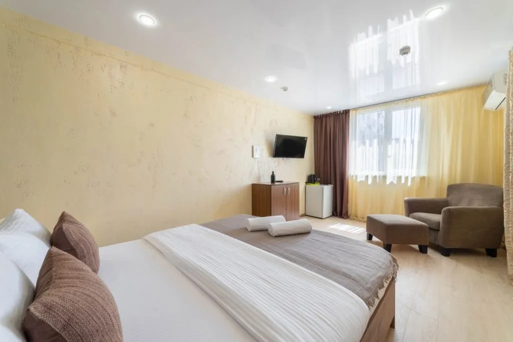 2 Bedrooms Standard Quadruple Family room