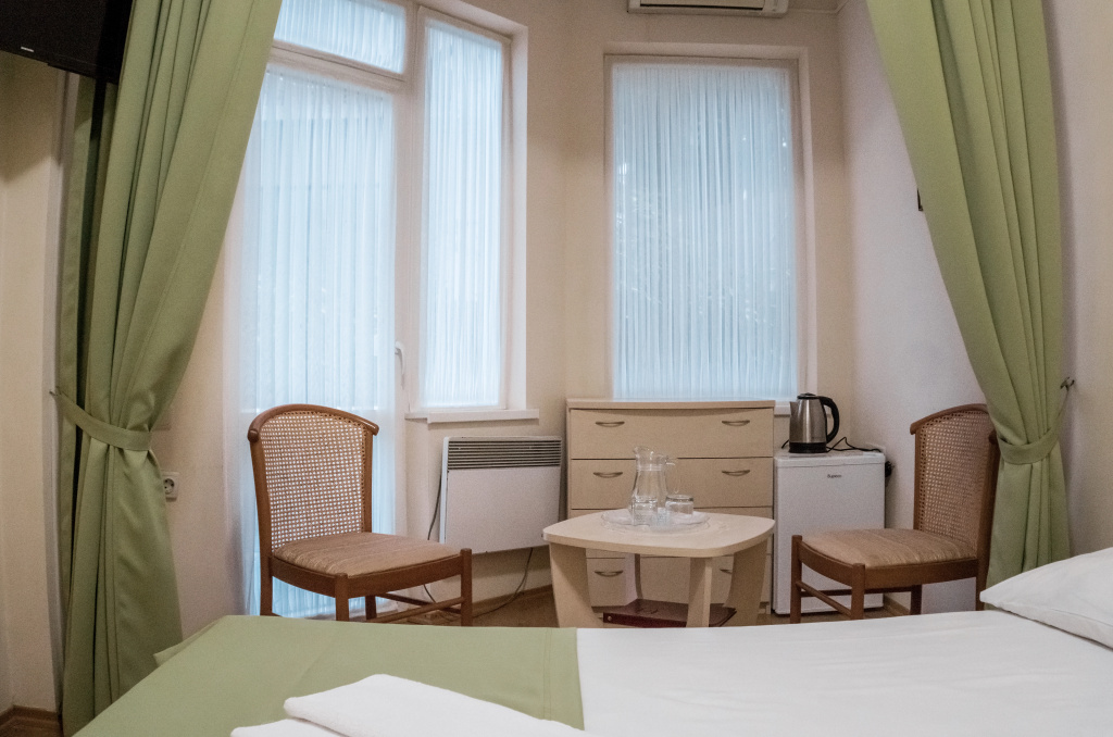 Standard Single room with courtyard view
