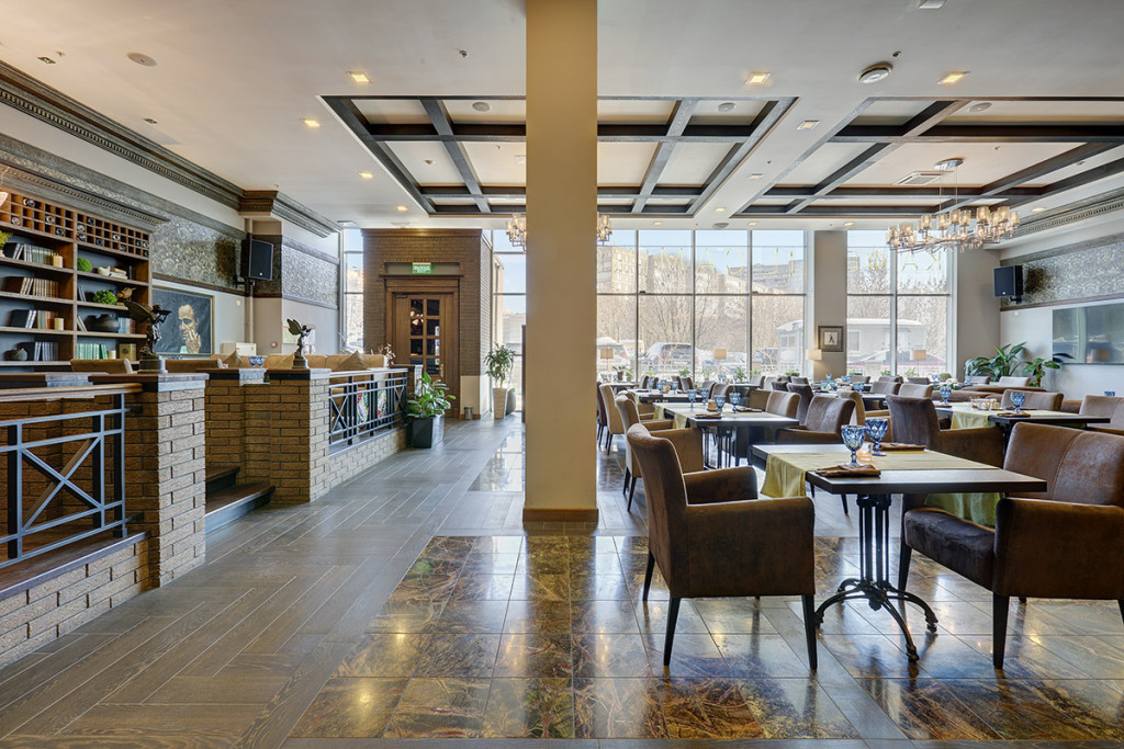 астро ресторан. астро ресторан. астро плаза кто директор. бц астра плаза видное. астро плаза видное гостиница.