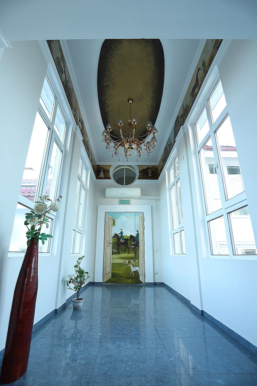 Lobby & Reception