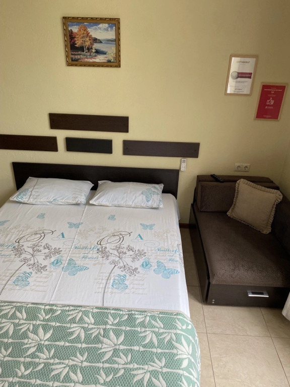 Двухместный номер Comfort с видом на горы двуспальная кровать в Жемчуг village