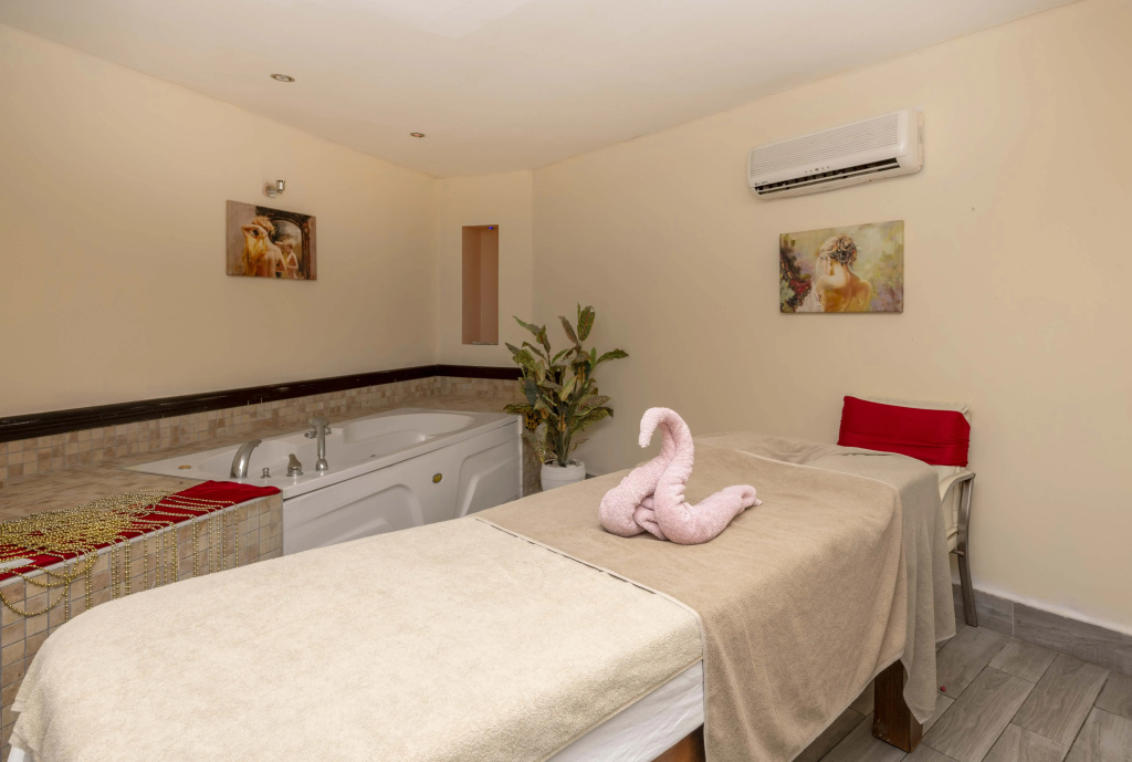 Hotel photo 36