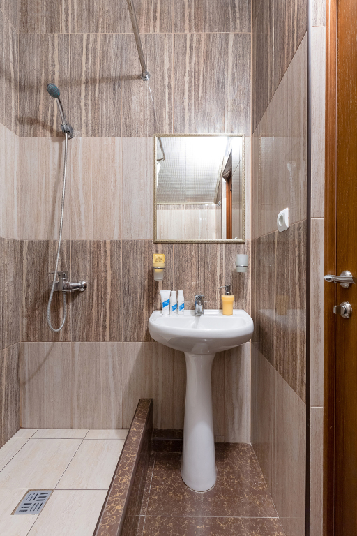 Четырёхместный номер Семейный без окна в Guest house city center