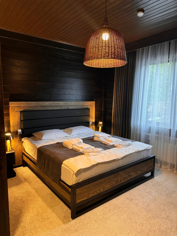 Superior Double room (full double bed)
