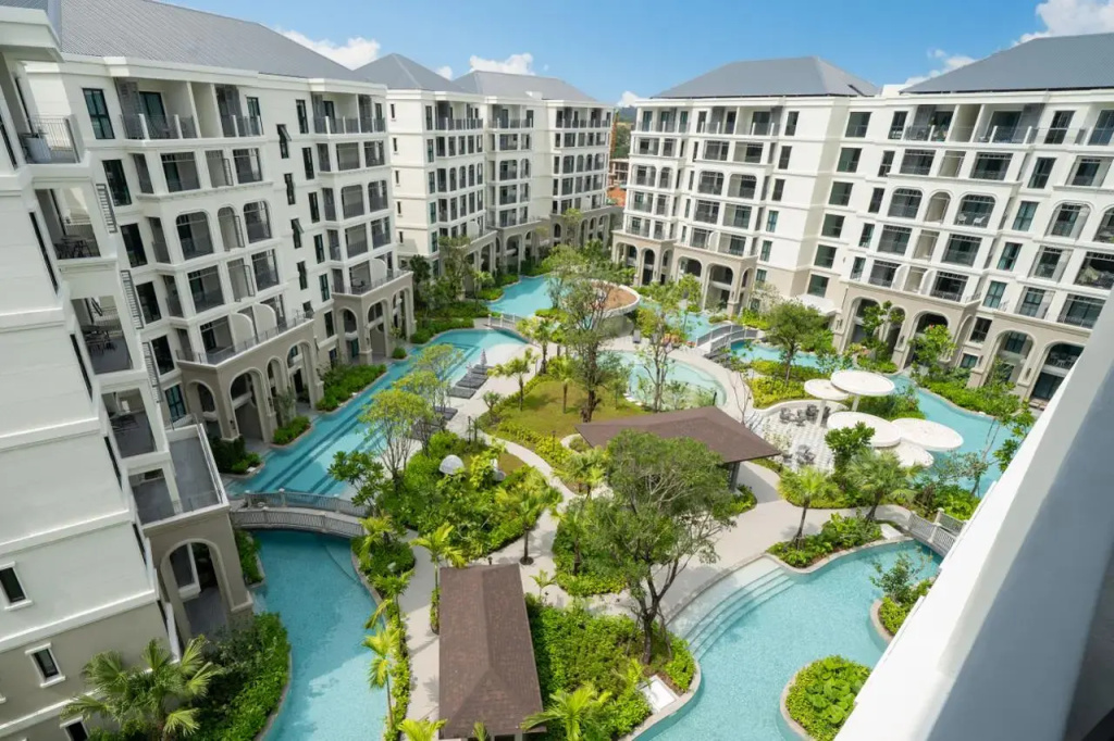 Отель Апартаменты The Title Legendary BangTao Beach 701 в Тхаланге