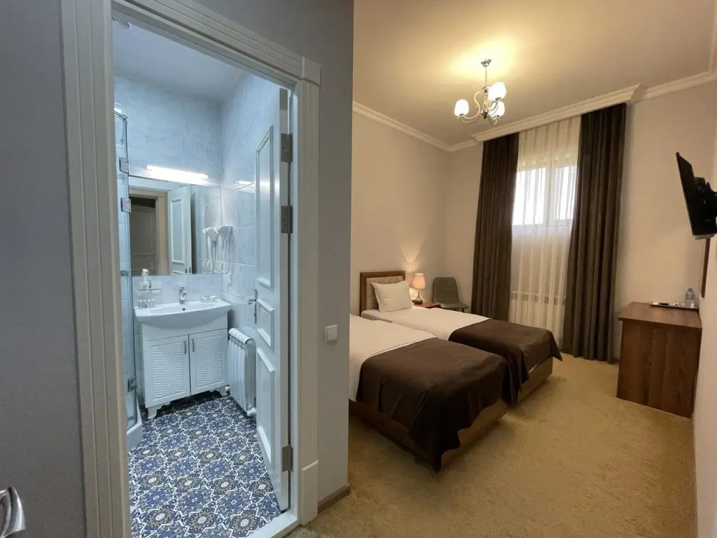 Economy room