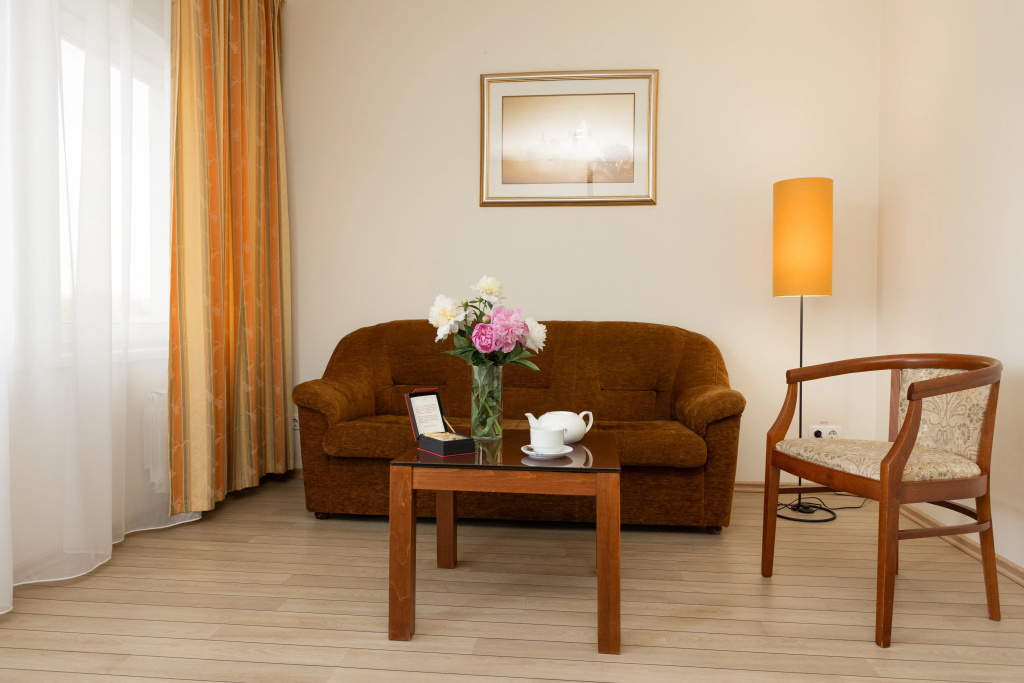 Gostinitchnyi Kompleks 40 Meridian Arbat Hotel Room Type - Double Suite with city view twin beds