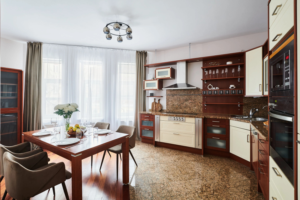 Отель Квартира GM Apartments в Элитном доме на Арбате в Москве