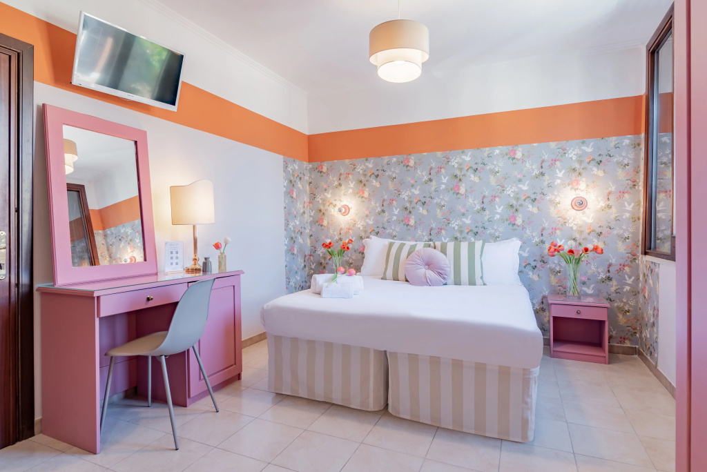Deluxe Family room