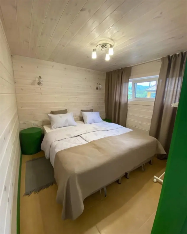 Sextuple Chalet with balcony