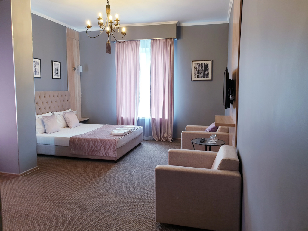 Premium Double room (full double bed)