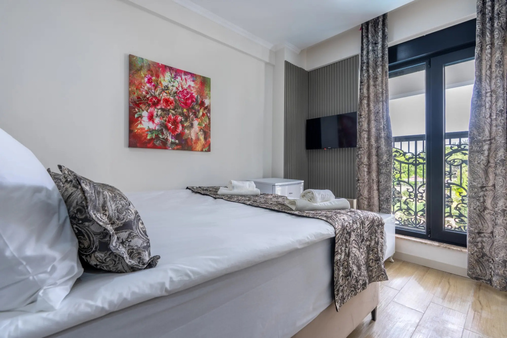 Economy room