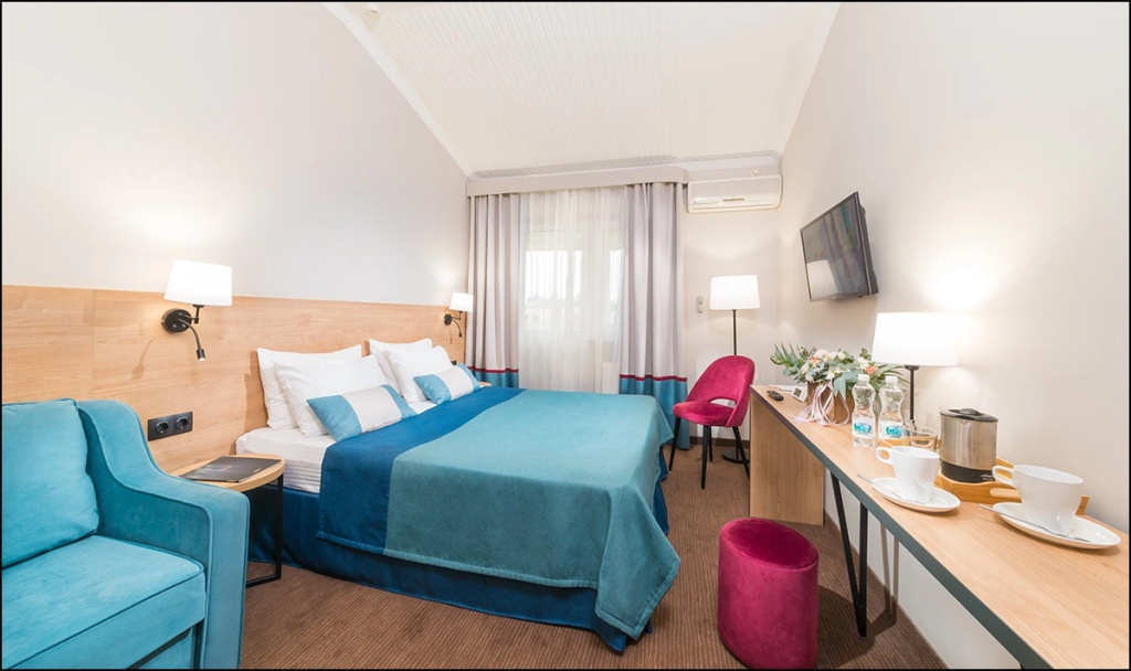 Albatros GC Hotel Room Type - Standard Comfort Double room with balcony and with city view full double bed