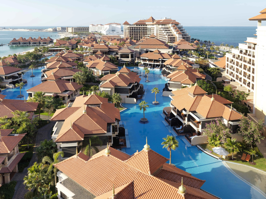Курортный отель Anantara The Palm Dubai Resort — фото