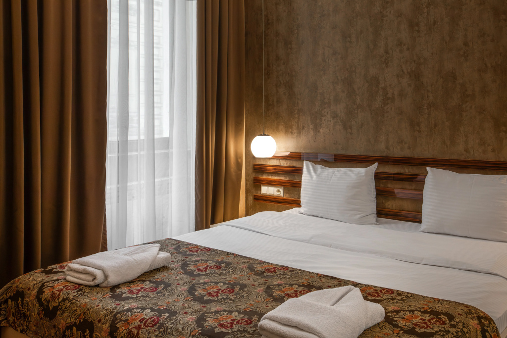 Standard Double room (full double bed)