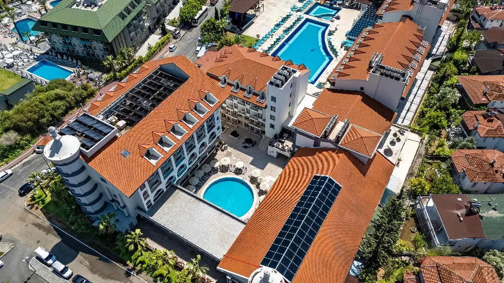Side Aluna Hotel