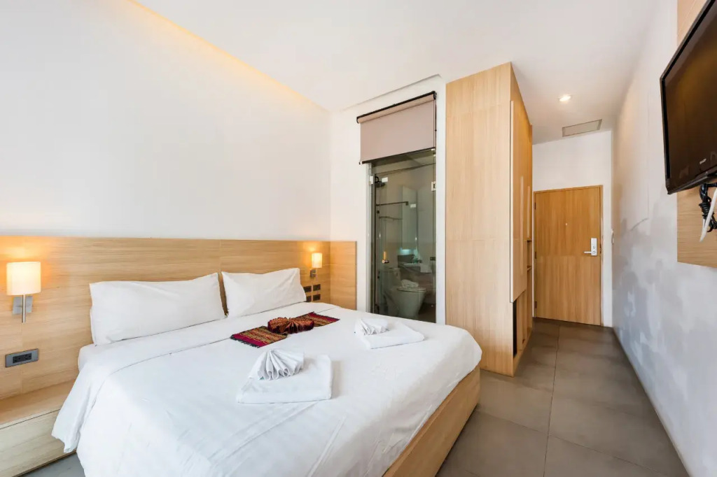 Двухместный номер Superior Grand с балконом двуспальная кровать в Отель My Hotel Phuket