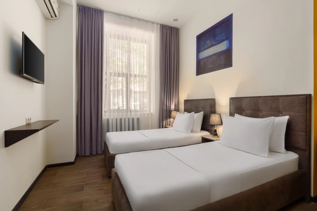 Hotel photo 2