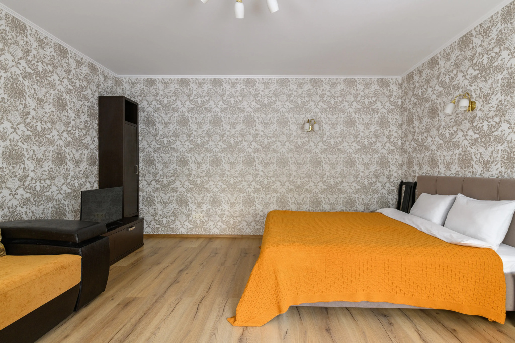 Отель Апартаменты Sergeew Apartments Просторный на Набережной в Санкт-Петербурге