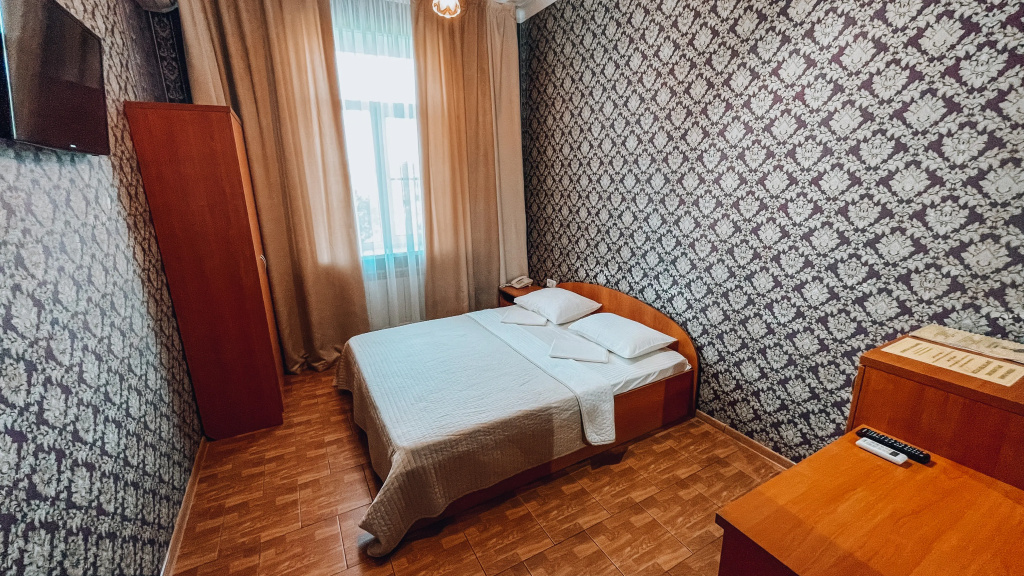 Valmont Hotel Room Type - Standard Double room full double bed