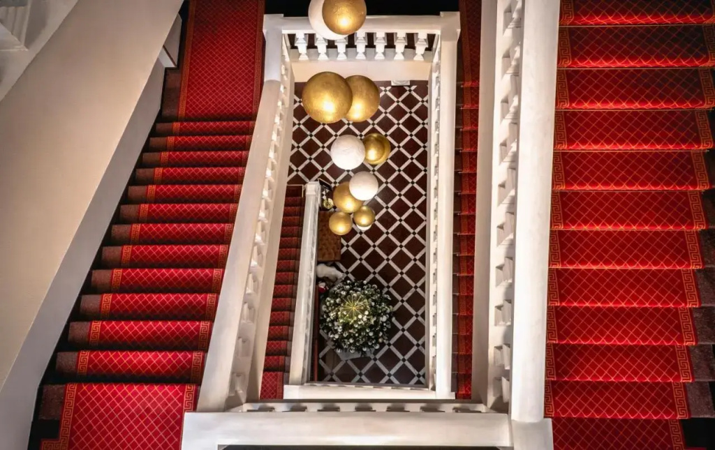 Отель Grand Hotel Yerevan — фото