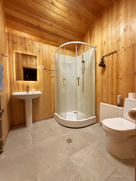 Двухместный люкс с красивым видом из окна двуспальная кровать в Легенда