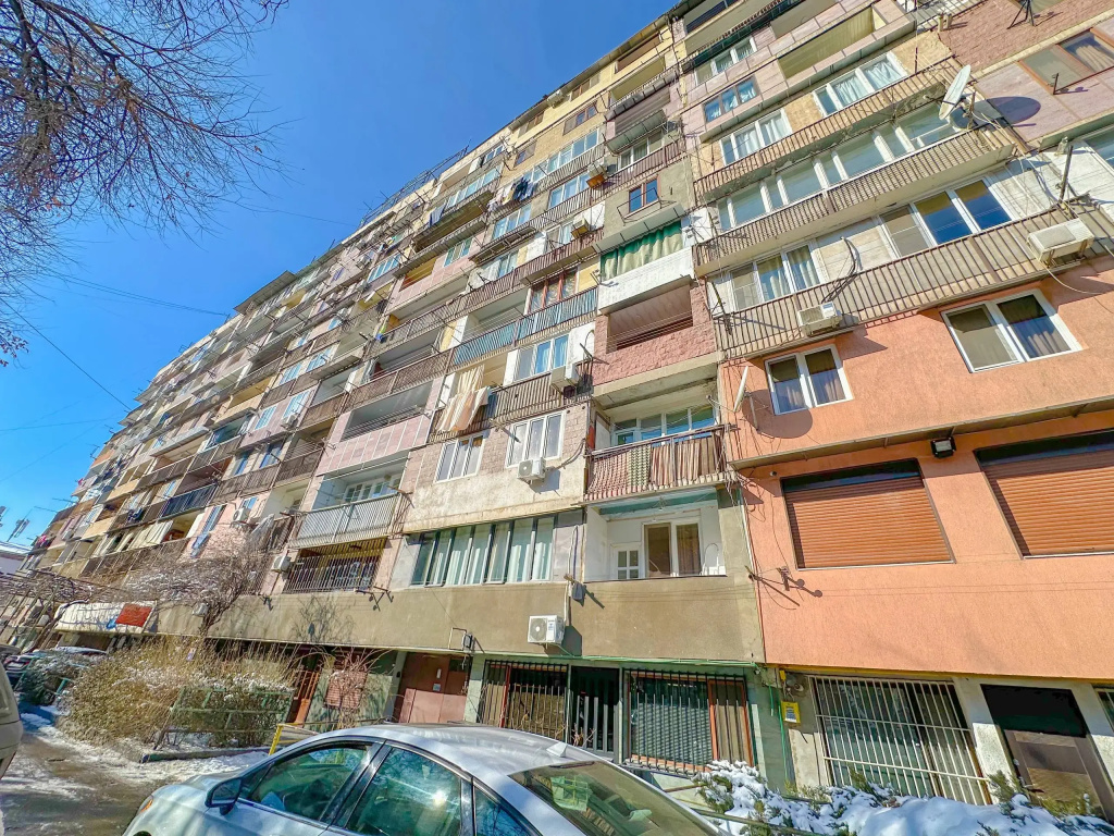 Kulturnaya Zhizn v Tsentre Flat