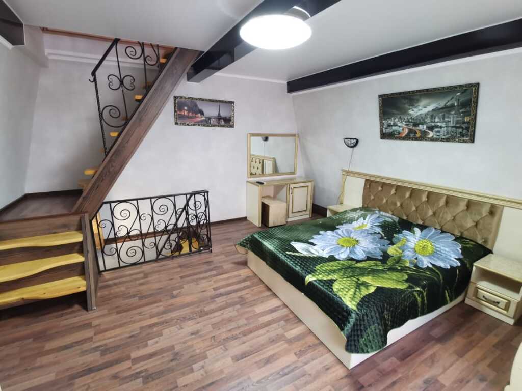 Экодом фэмили отель 2*. Гостевой дом family house. Family guest house hotel. Гостевой дом белая лебедь кабардинка. Гостевой дом family house.