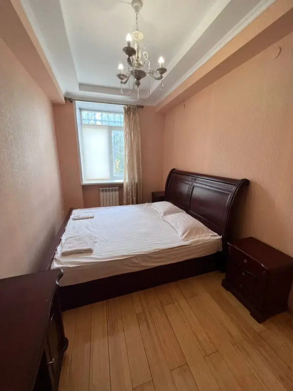 Nazarbaeva 44 Stalinskaia Planirovka Flat