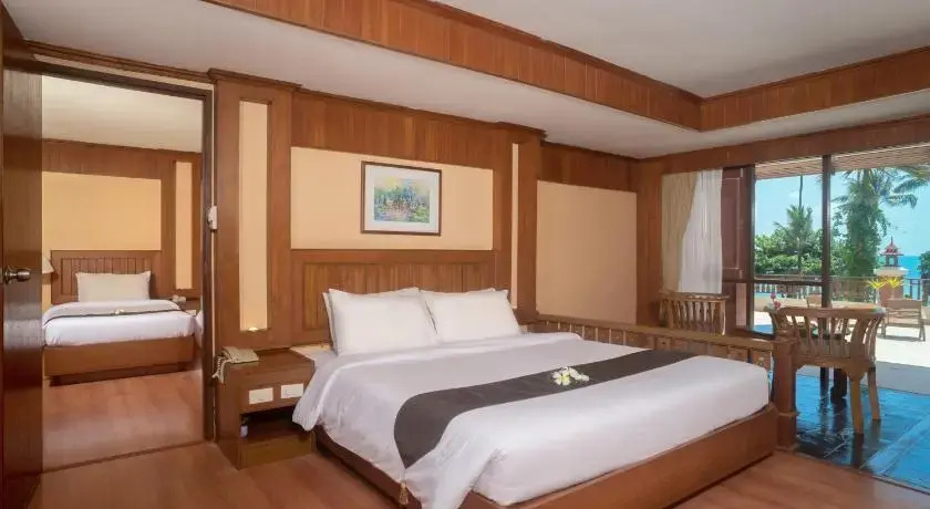 Deluxe Double Family room with balcony and with sea view (full double bed)