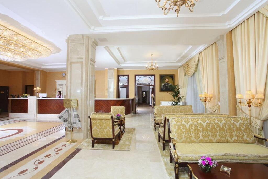 Отель александровский