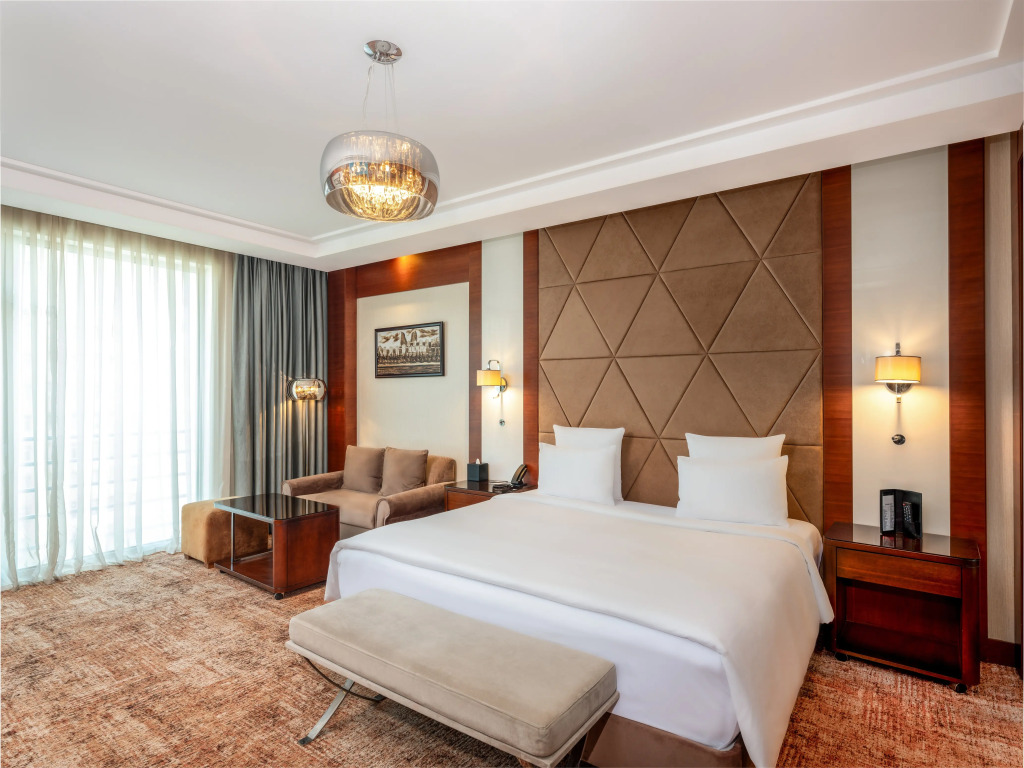 Четырёхместный номер Premium в Mövenpick Winter Park Baku Hotel