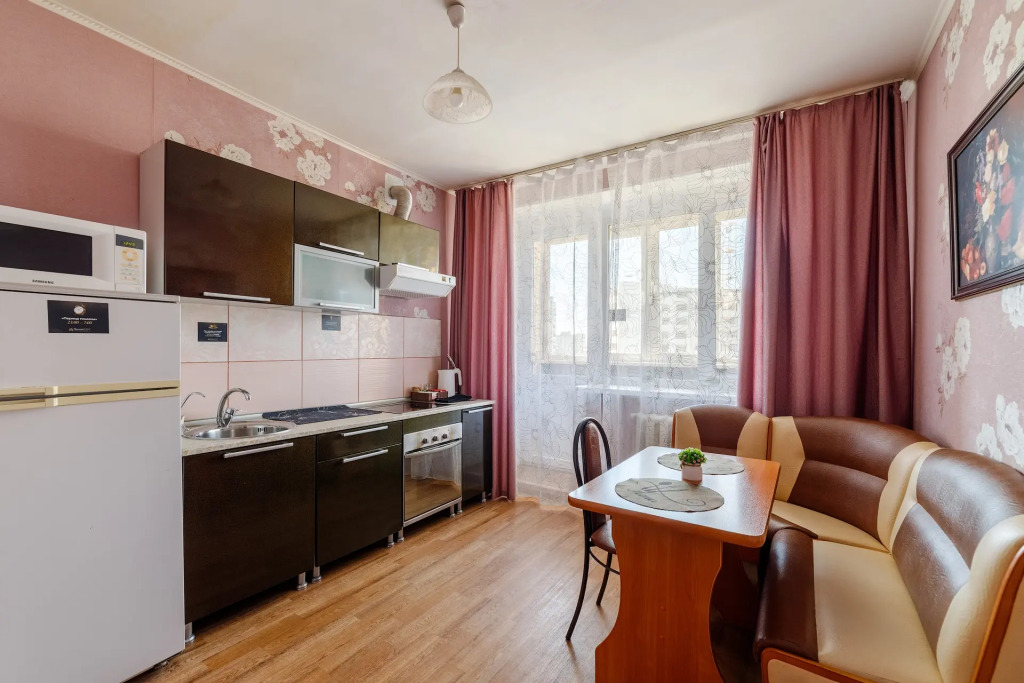 Квартира PrezentHaus на Карла Маркса 175k3 k19 - фото 3