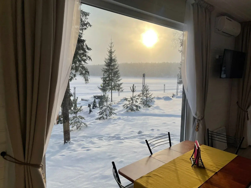 Пятиместный коттедж Luxury с красивым видом из окна в Нептун-2