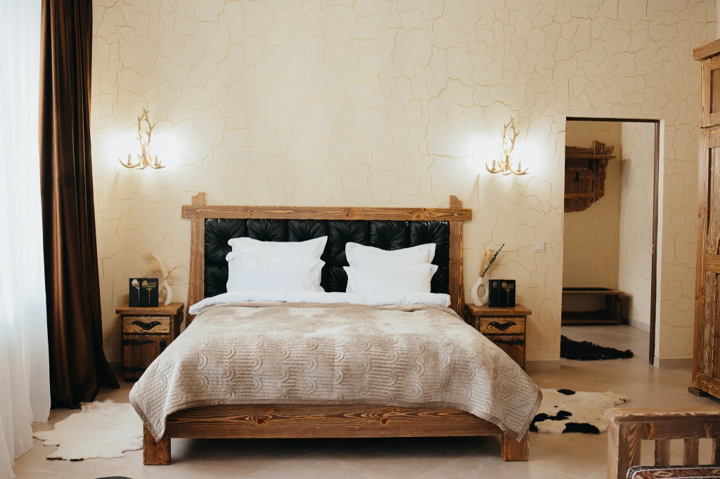 2-room Deluxe without Balcony Double room with mountain view (full double bed)