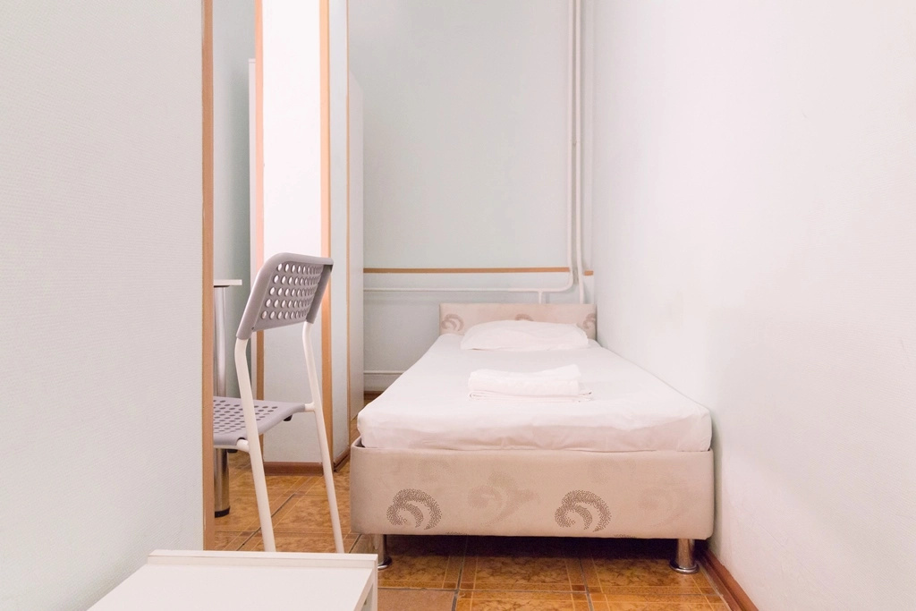 Budget (without Window) Single room (single bed)