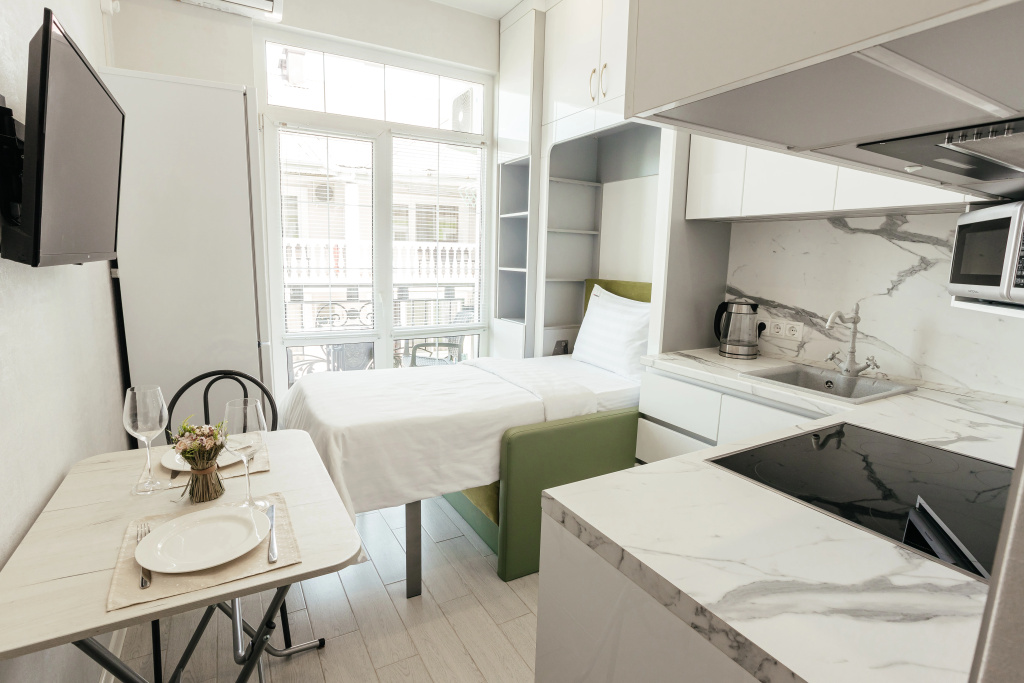 Отель Апартаменты Red Apartments Арт Лайт Сити Апартамент Вестон в Сириусе