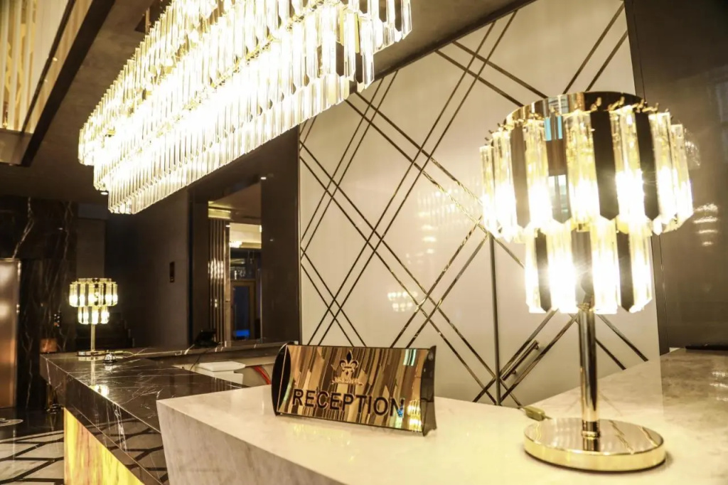 Lobby & Reception