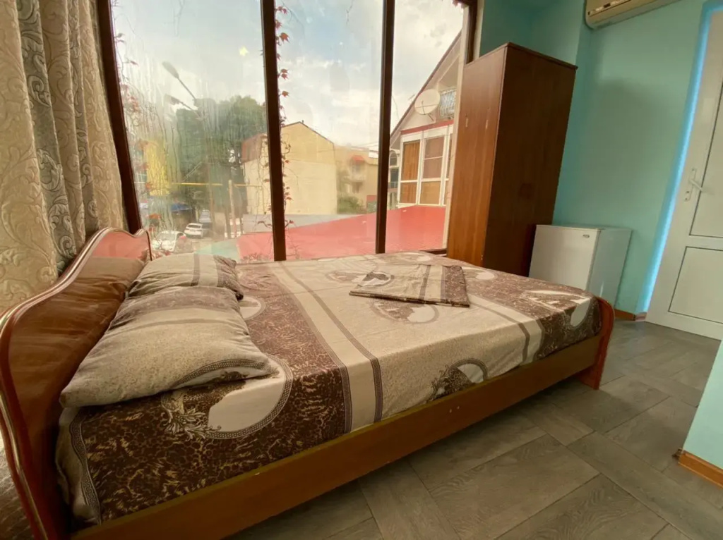Classic Double room with balcony (full double bed)