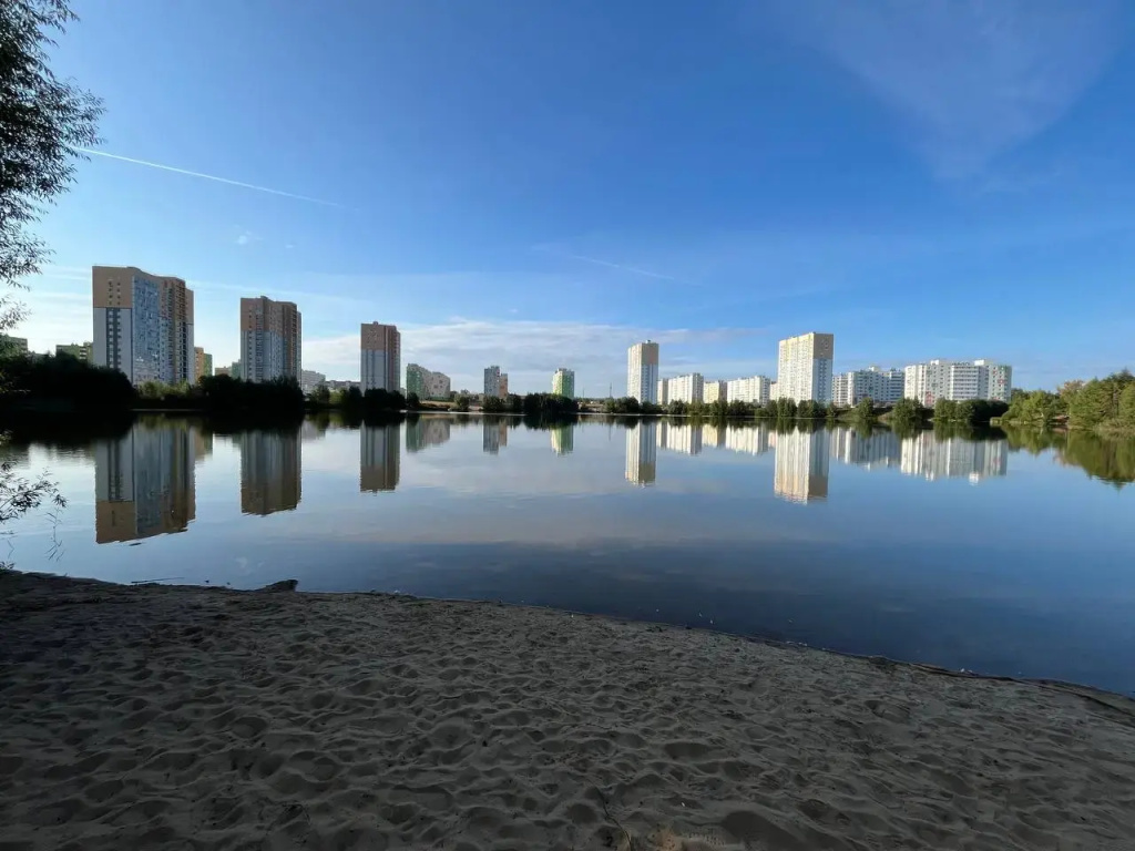Отель Квартира с Панорамным Видом на Озеро в Нижний Новгороде