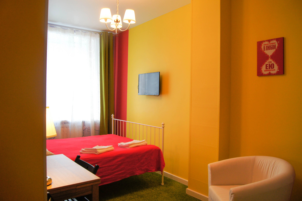 Spi Zdes Mini-Hotel Room Type - Standard Double room full double bed
