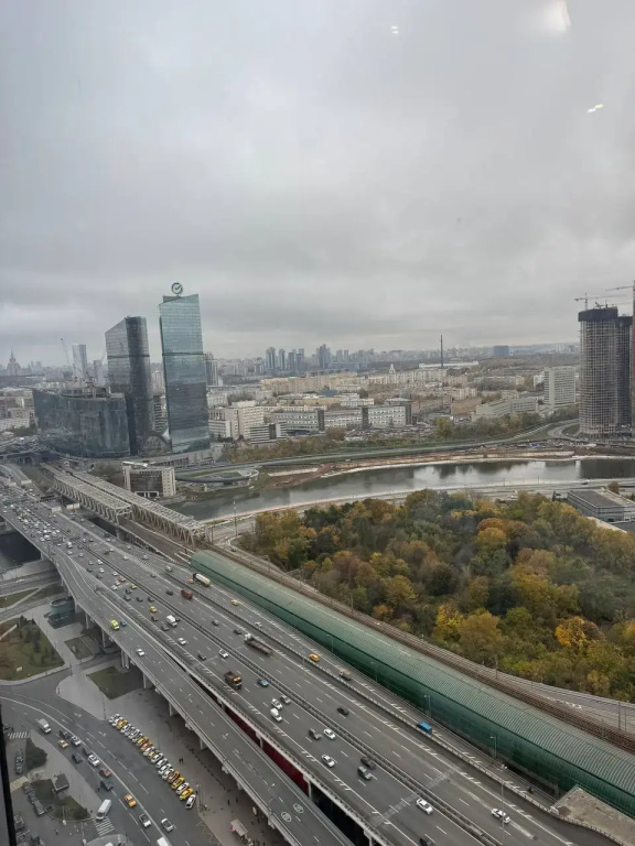 Апартаменты с видом на город и реку 35 9 — фото