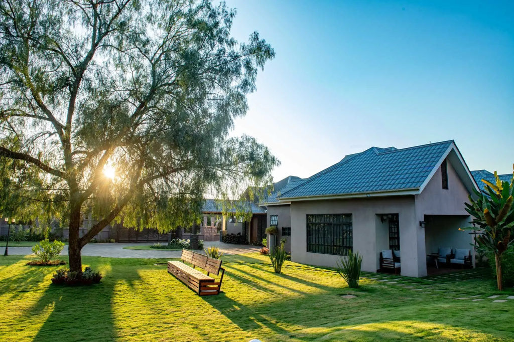 Kinga Home Suites Hotel