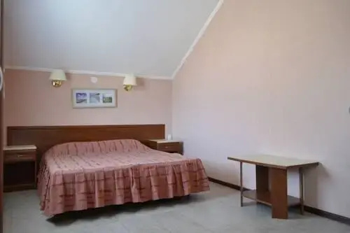 Standard Double room with balcony (full double bed)