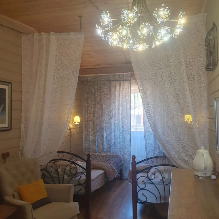 Двухместный номер Цветочная 2 отдельные кровати в Воскресение