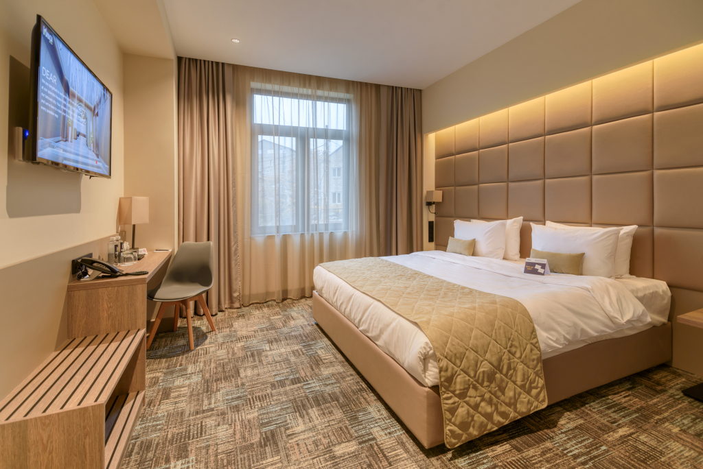 Двухместный номер Superior двуспальная кровать в Hayasa Hotel Yerevan