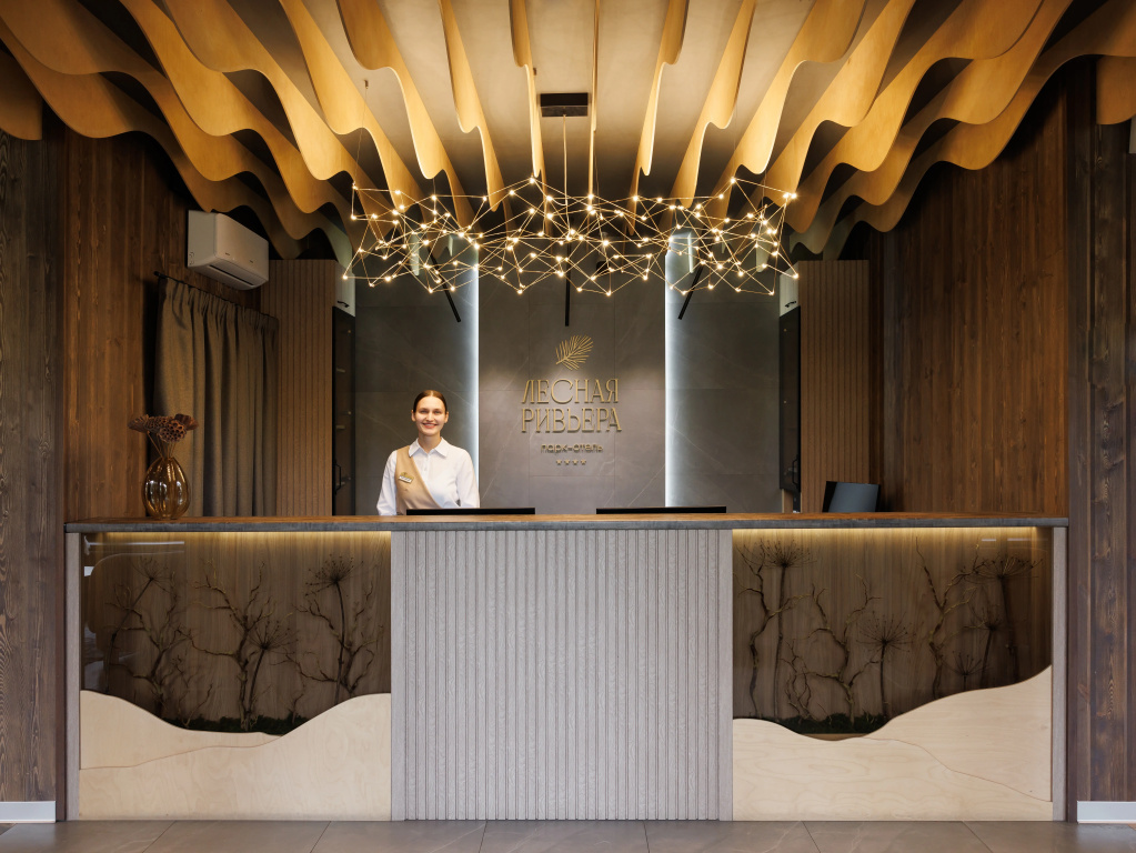 Lobby & Reception