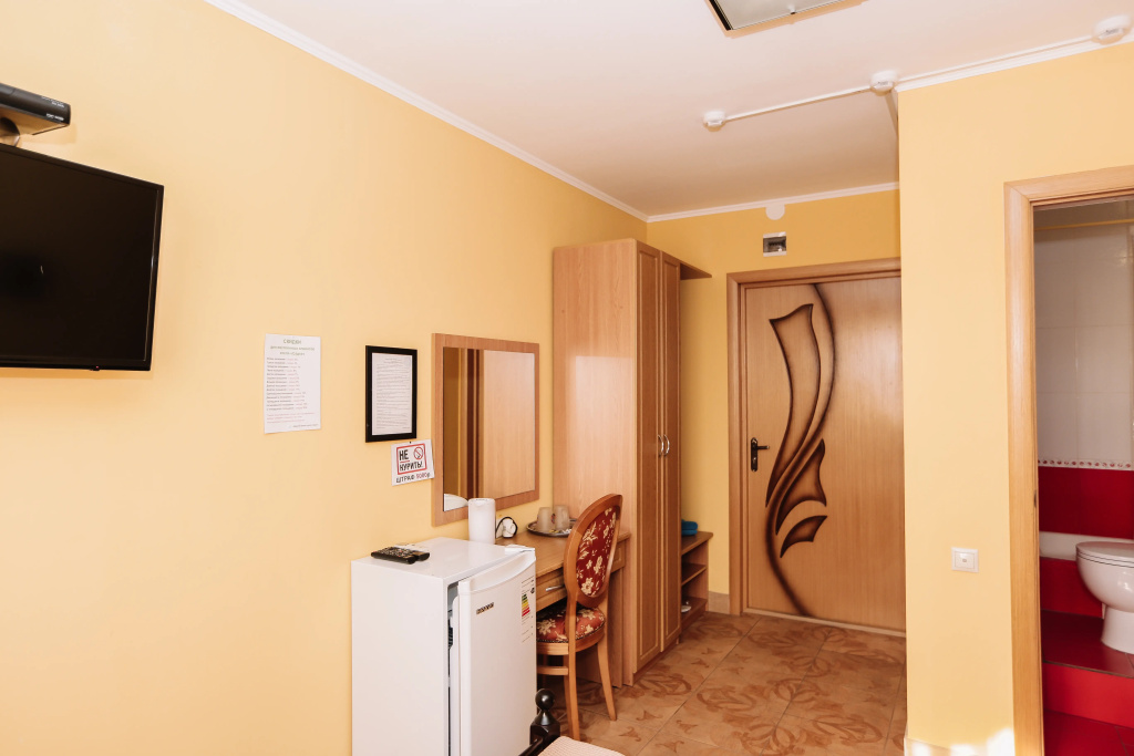 No.310 Double room (twin beds)